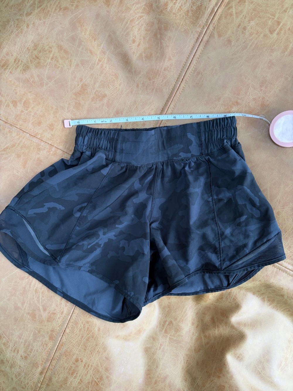 Lululemon‎ Gray Hotty Hot Shorts Size 2